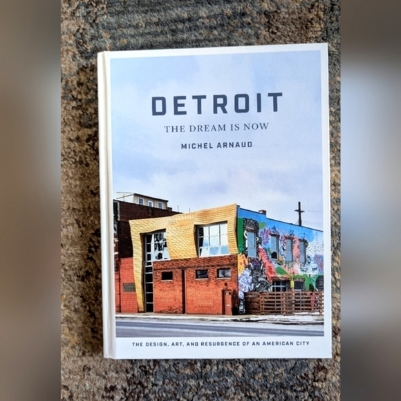 Detroit "The dream is now" coffee table Book - Picture 1 of 6